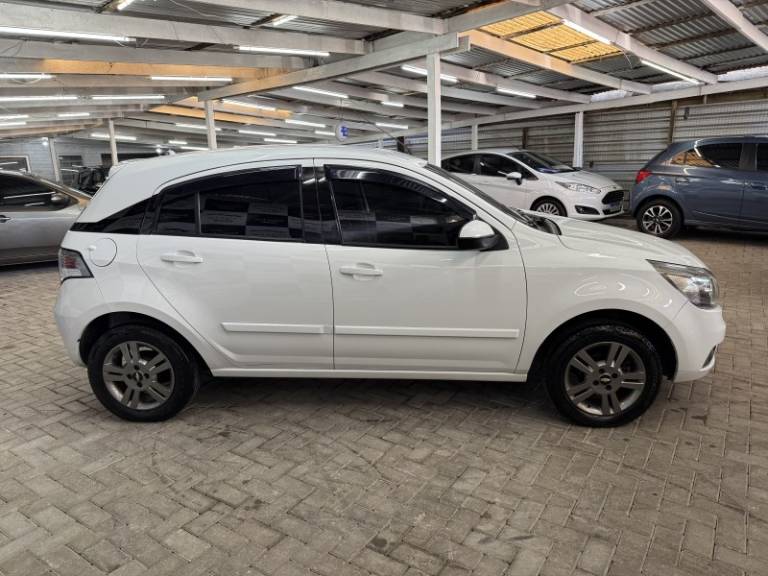 CHEVROLET - AGILE - 2013/2013 - Branca - R$ 37.900,00