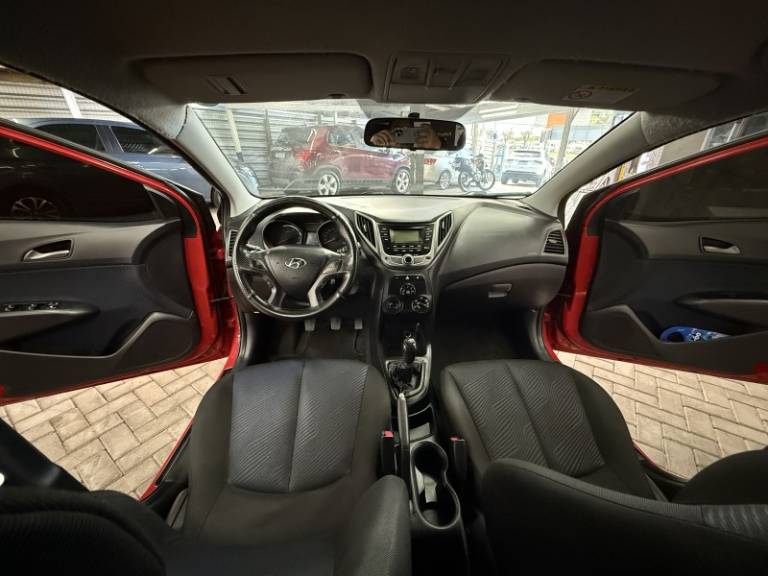 HYUNDAI - HB20 - 2014/2014 - Vermelha - R$ 46.900,00