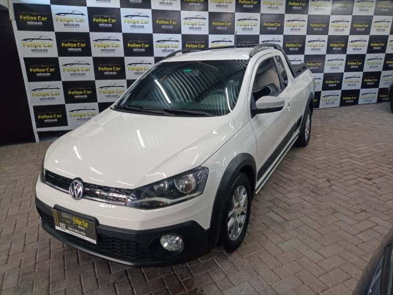 VOLKSWAGEN - SAVEIRO - 2014/2014 - Branca - R$ 57.900,00