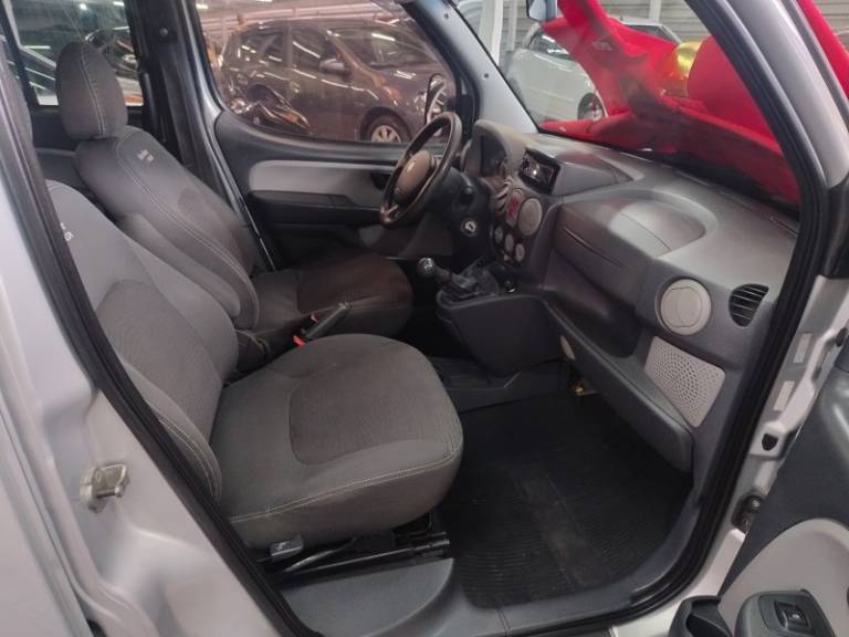 FIAT - DOBLÓ - 2012/2012 - Prata - R$ 44.900,00