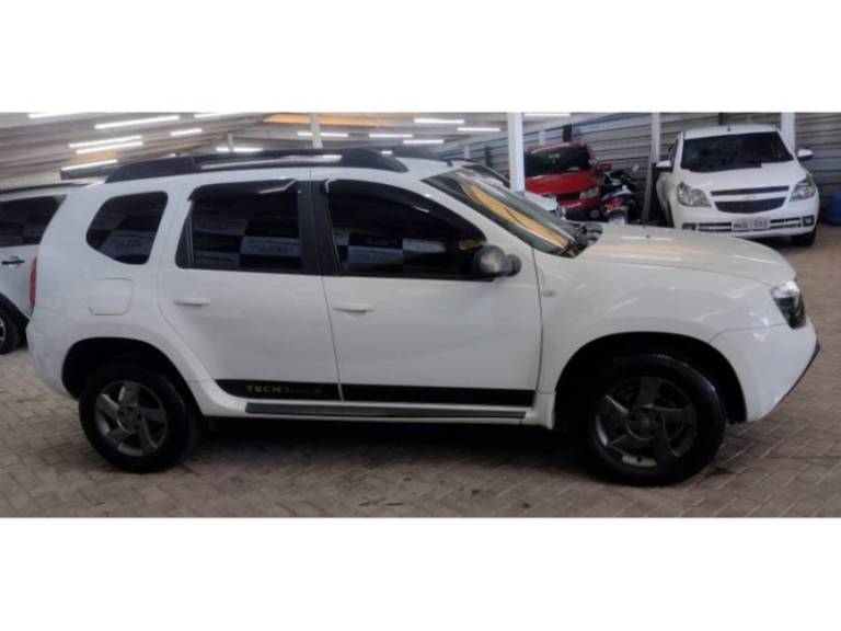 RENAULT - DUSTER - 2015/2015 - Branca - R$ 54.900,00