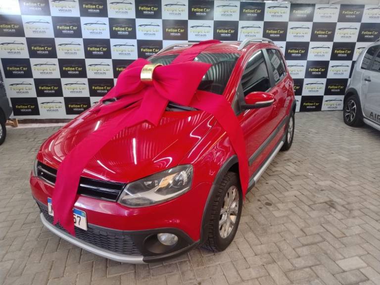 VOLKSWAGEN - CROSSFOX - 2013/2013 - Vermelha - R$ 42.900,00