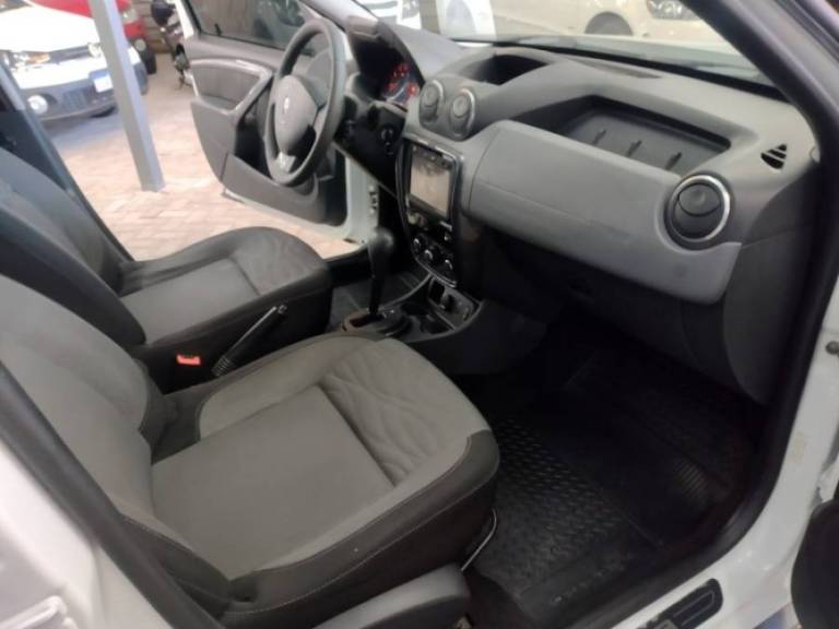RENAULT - DUSTER - 2015/2015 - Branca - R$ 54.900,00