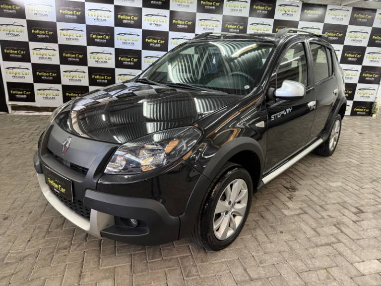 RENAULT - SANDERO - 2013/2013 - Cinza - R$ 38.900,00