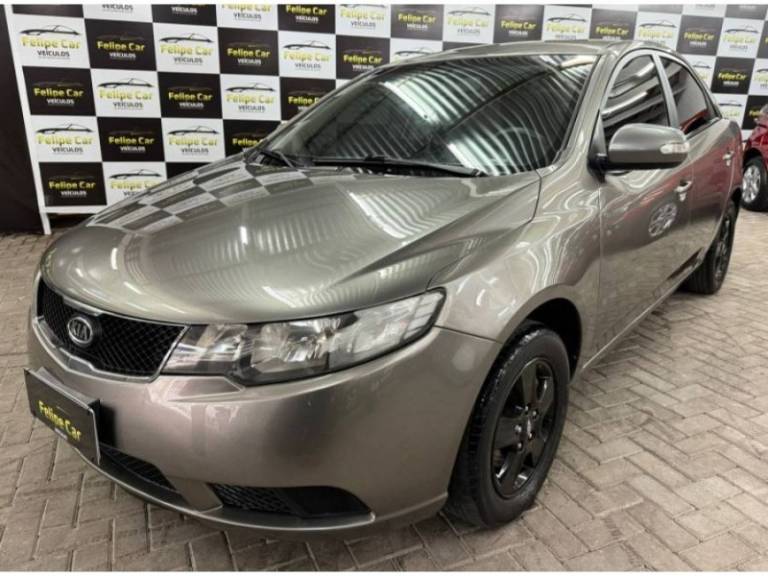 KIA MOTORS - CERATO - 2011/2011 - Cinza - R$ 42.900,00