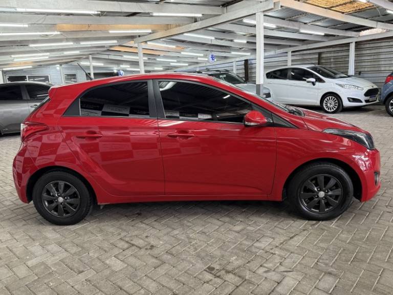 HYUNDAI - HB20 - 2014/2014 - Vermelha - R$ 46.900,00