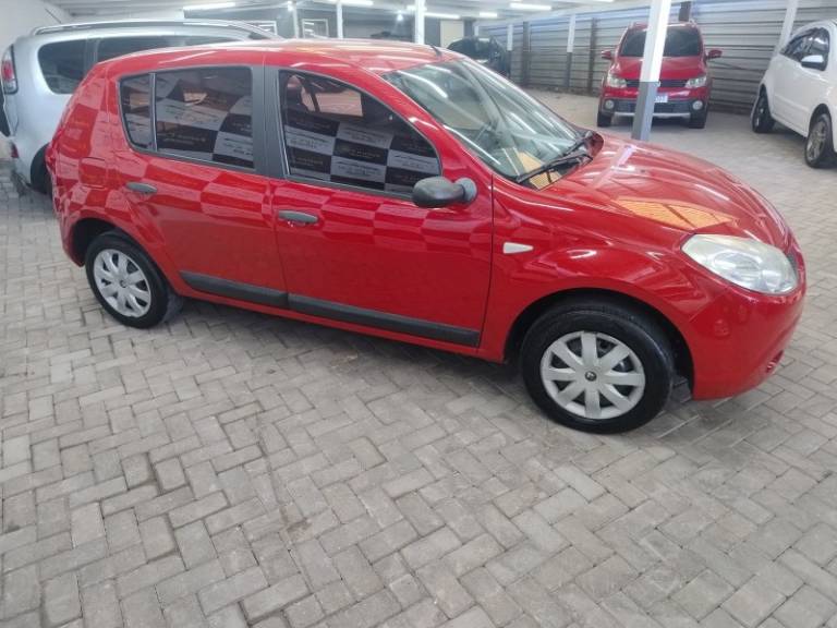 RENAULT - SANDERO - 2009/2009 - Vermelha - R$ 27.900,00