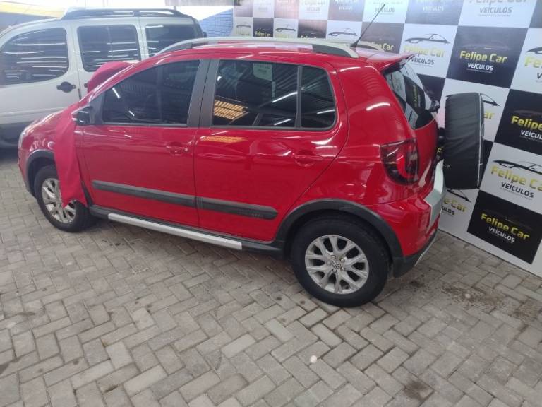 VOLKSWAGEN - CROSSFOX - 2013/2013 - Vermelha - R$ 42.900,00